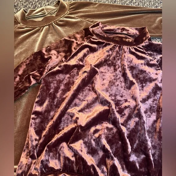 Set of Two Hand Sewn Velvet Tops - Sz Small - Picture 3 of 12
